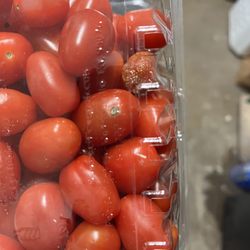 Safeway - Moldy tomatoes