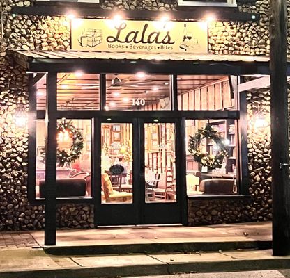 Lala's by null