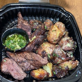 151 Kitchen | Bar - Hanger steak - Cocktail Bars Near Me - Elmhurst, Illinois