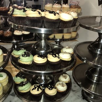 Georgetown Cupcake - Cupcakes Near Me - Washington, DC, District of Columbia