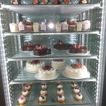 Cara Pina - semifreddi, mousse, bavaresi, torte gelato, tiramisù, zuppa inglese - Ice Cream & Frozen Yogurt Near Me - Milan, Michigan