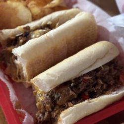 The Sloop - Cheesesteak with homemade chips