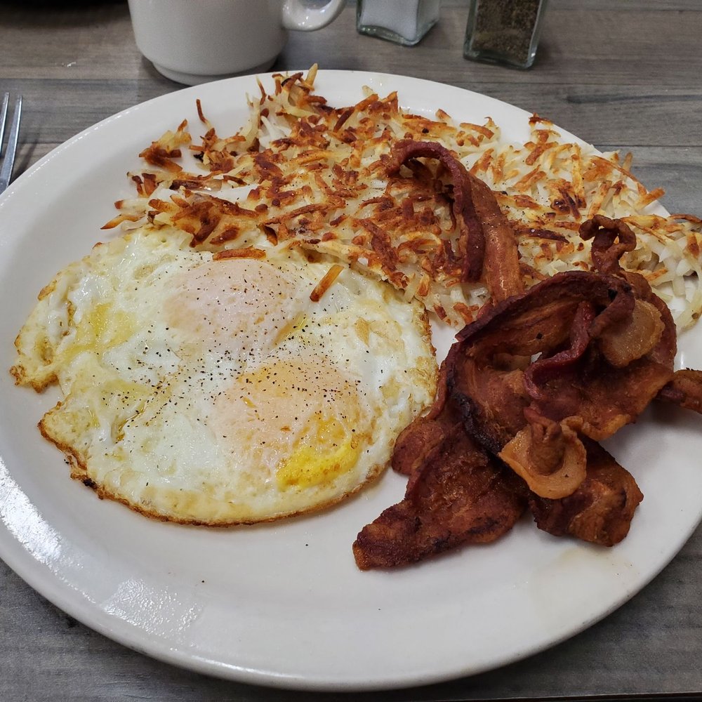Eggs N Things - bacon and hash browns on a plate - Breakfast & Brunch Near Me - Simi Valley, California Eggs N Things - bacon and hash browns on a plate - Breakfast & Brunch Near Me - Simi Valley, California