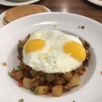 Brunch Cafe-Niles - Corned Beef Hash - Breakfast & Brunch Near Me - Niles, Illinois