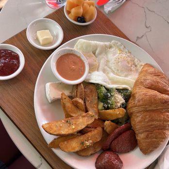 Utopia Caffe - French platter - Breakfast & Brunch Near Me - Tustin, California