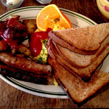 La Note - LES OEUFS MAISON (Two eggs any style, served with homefries) with an added side of chicken apple sausages! - French Near Me - Berkeley, California