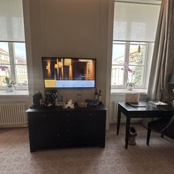 Hotel Bellotto - View of the scenic front - Hotels Near Me - Warsaw, MZ