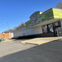 Chuck E. Cheese