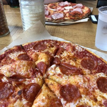 Blaze Pizza - Salad Near Me - Des Moines, Iowa Blaze Pizza - Salad Near Me - Des Moines, Iowa