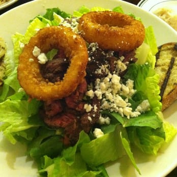 Daily Grill - Skirt steak salad - American Near Me - Burbank, California Daily Grill - Skirt steak salad - American Near Me - Burbank, California