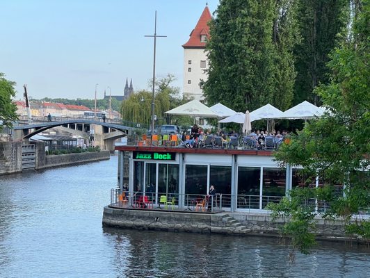 Jazz Dock by null
