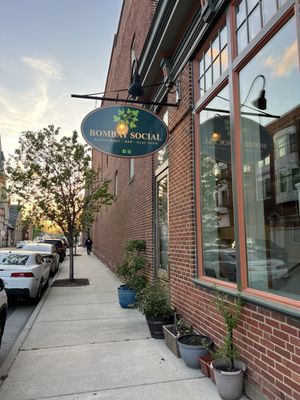 Bombay Social by null