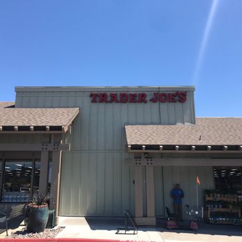 Trader Joe's - Grocery Near Me - Encinitas, California
