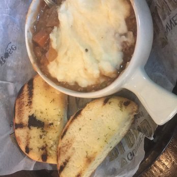 The Black Rose - Shepherds Pie - American Near Me - Boston, Massachusetts