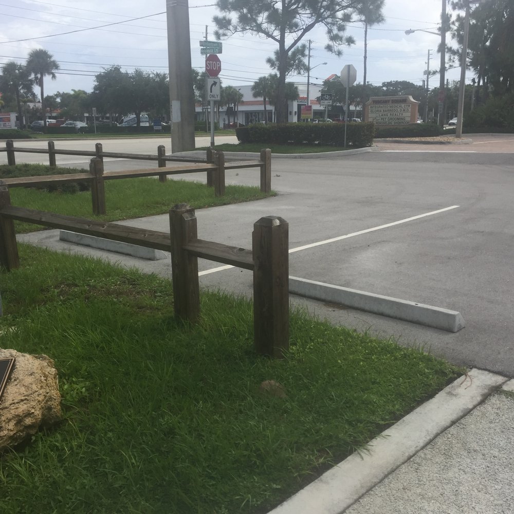 Jones Creek Preserve - first 2 parking spaces - Parks Near Me - Jupiter, Florida Jones Creek Preserve - first 2 parking spaces - Parks Near Me - Jupiter, Florida