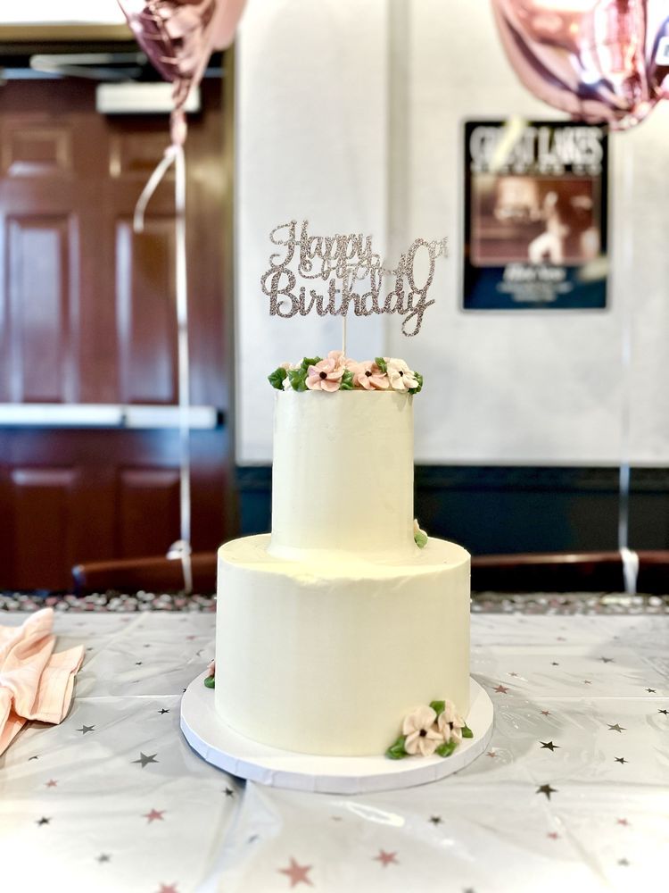 THE FROSTED FOX CAKE SHOP Updated September 2024 128 Photos & 129