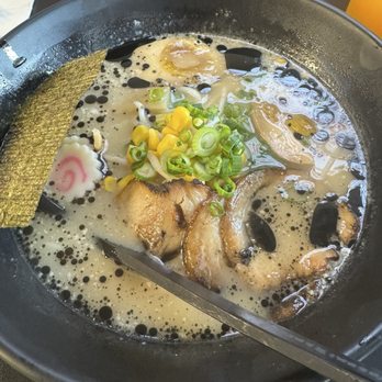 Yosumi ramen - Tonkatsu Black Garlic Ramen - Ramen Near Me - Novato, California