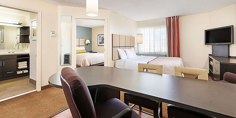 Sonesta Simply Suites Las Vegas Convention Center