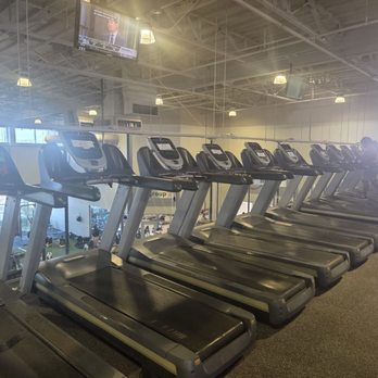 24 Hour Fitness - Gyms Near Me - Carson, California