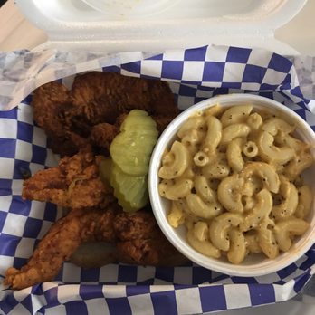 Bj Hot Chicken - Medium hot chicken and mac and cheese - Chicken Shop Near Me - Nashville, Tennessee Bj Hot Chicken - Medium hot chicken and mac and cheese - Chicken Shop Near Me - Nashville, Tennessee