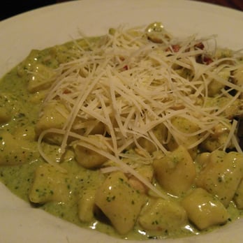 Salute - Chicken gnocchi - Italian Near Me - Hartford, Connecticut Salute - Chicken gnocchi - Italian Near Me - Hartford, Connecticut
