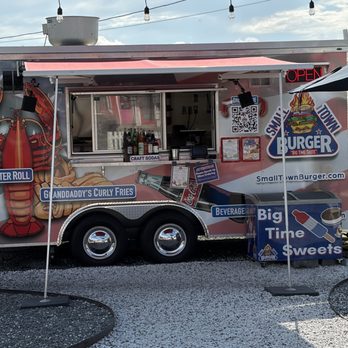 Small Town Burger - Semi-Permanent Food truck - Burgers Near Me - Kilmarnock, Virginia Small Town Burger - Semi-Permanent Food truck - Burgers Near Me - Kilmarnock, Virginia