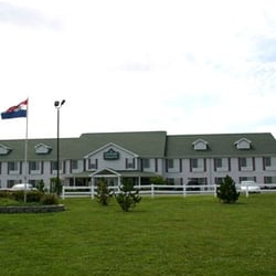 Country Inn & Suites by Radisson, Nevada, MO