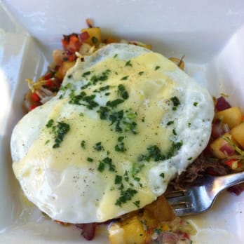 El Dorado Kitchen - Beef Bourguignon Hash - New American Near Me - Sonoma, California El Dorado Kitchen - Beef Bourguignon Hash - New American Near Me - Sonoma, California