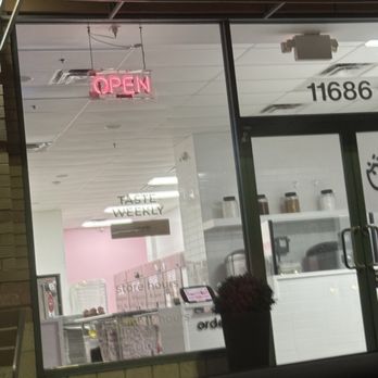 Crumbl - Reston - Bakeries Near Me - Reston, Virginia
