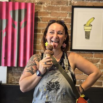 Cream Bean Berry - Ice Cream & Frozen Yogurt Near Me - Durango, Colorado