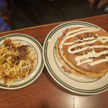 Flapjack's Pancake Cabin - Sticky bun pancakes and hash browns - Breakfast & Brunch Near Me - Pigeon Forge, Tennessee