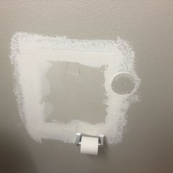 Red Roof Inn Griffin - Who does their drywall repair?