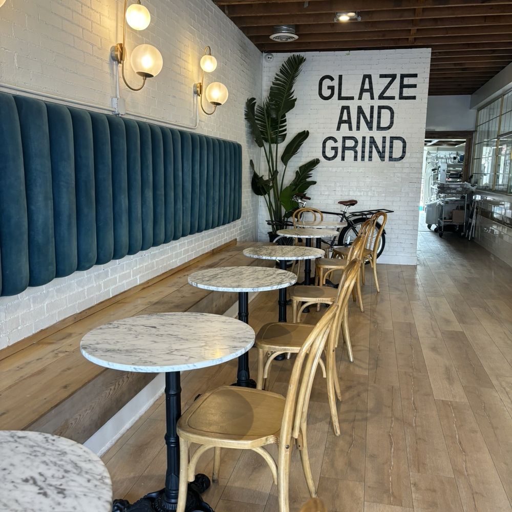 The Goods - Seating area - Donuts Near Me - Carlsbad, California
