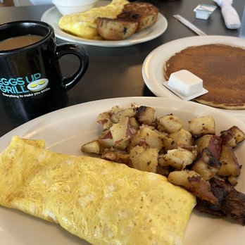Eggs Up Grill - Breakfast & Brunch Near Me - Myrtle Beach, South Carolina