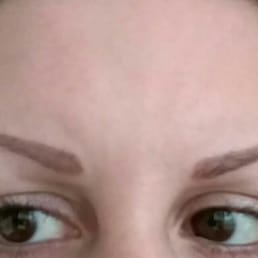 Uneven eyebrows, horrible, wouldn't listen to fix it Uneven eyebrows, horrible, wouldn't listen to fix it