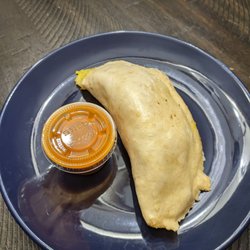 Delikosositas Colombian Bakery and Cafe - Yuka chicken empanada