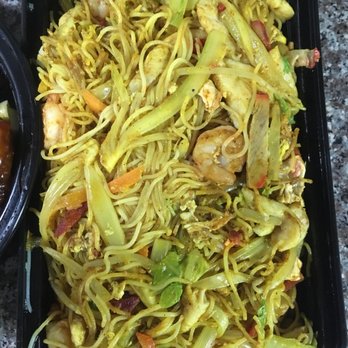 Good Jerry - 18 Singapore combo Mei Fun- way overpriced- not enough protein to justify price - Chinese Near Me - Greenbelt, Maryland