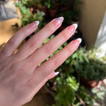 Tip & Toe Salon - Nails! Cute flowers - Nail Salons Near Me - Burlingame, California Tip & Toe Salon - Nails! Cute flowers - Nail Salons Near Me - Burlingame, California