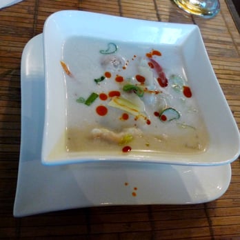 thai thai - Suppe Nr. 7 - Tom Kha Gai (Cremige Kokossuppe mit Hähnchenbrust) für 2,- EUR | aufgenommen im Juni 2012 - Thai Near Me - Koblenz, RP thai thai - Suppe Nr. 7 - Tom Kha Gai (Cremige Kokossuppe mit Hähnchenbrust) für 2,- EUR | aufgenommen im Juni 2012 - Thai Near Me - Koblenz, RP