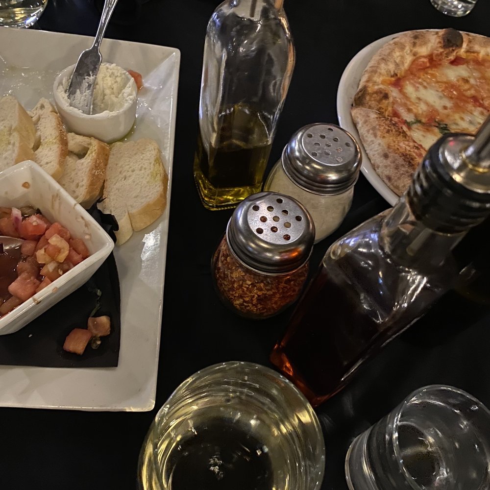 Fiammé - Pizza Near Me - Naperville, Illinois Fiammé - Pizza Near Me - Naperville, Illinois