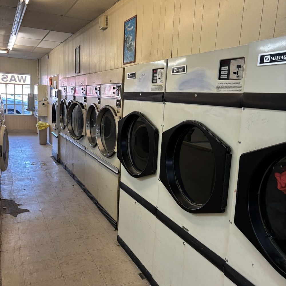 South Main Coin Laundry - Broke machines - Laundromat Near Me - Ottawa, Kansas