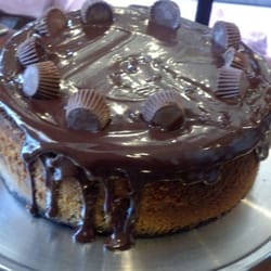 Ray's Country Smokehouse & Grill - Peanut butter cup cheesecake