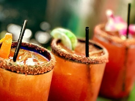 Clandestino Gastro-Bar by null