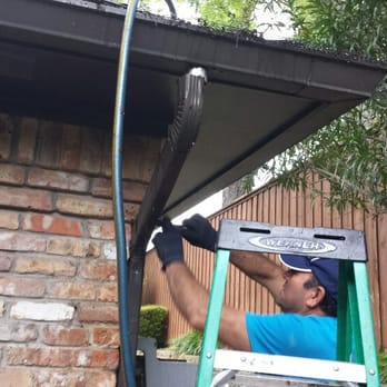 Metroplex Window and Gutter Cleaning - Gutter Cleaning in Dallas. - Gutter Services Near Me - Plano, Texas