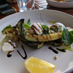 Moreton's Bar & Restaurant