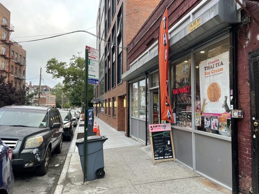 3 Aunties Thai Market 2 by null