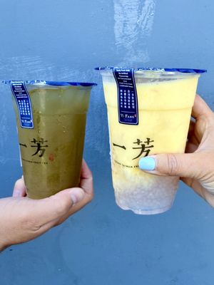 Yifang Taiwan Fruit Tea by null