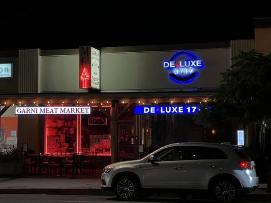 Deluxe 1717 by null