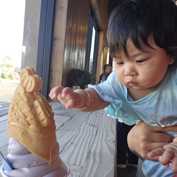 Somisomi - Daughter either trying to save Nemo from the drowning Ube Ice Cream or trying to eat Nemo.  Ill ask her in 5 years. - Desserts Near Me - San Diego, California