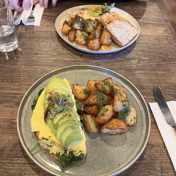 O2 Eatery - Avocado Toast & California Omlette - Breakfast & Brunch Near Me - Berkeley, California